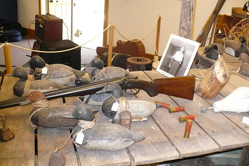 "Handmade duck decoys", Core Sound Waterfowl Museum & Heritage Center, Harkers Island. Image courtesy of Flickr user denseatoms.